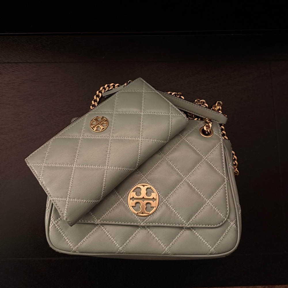 Tory Burch Quilted Shoulder Bag in Light Gray